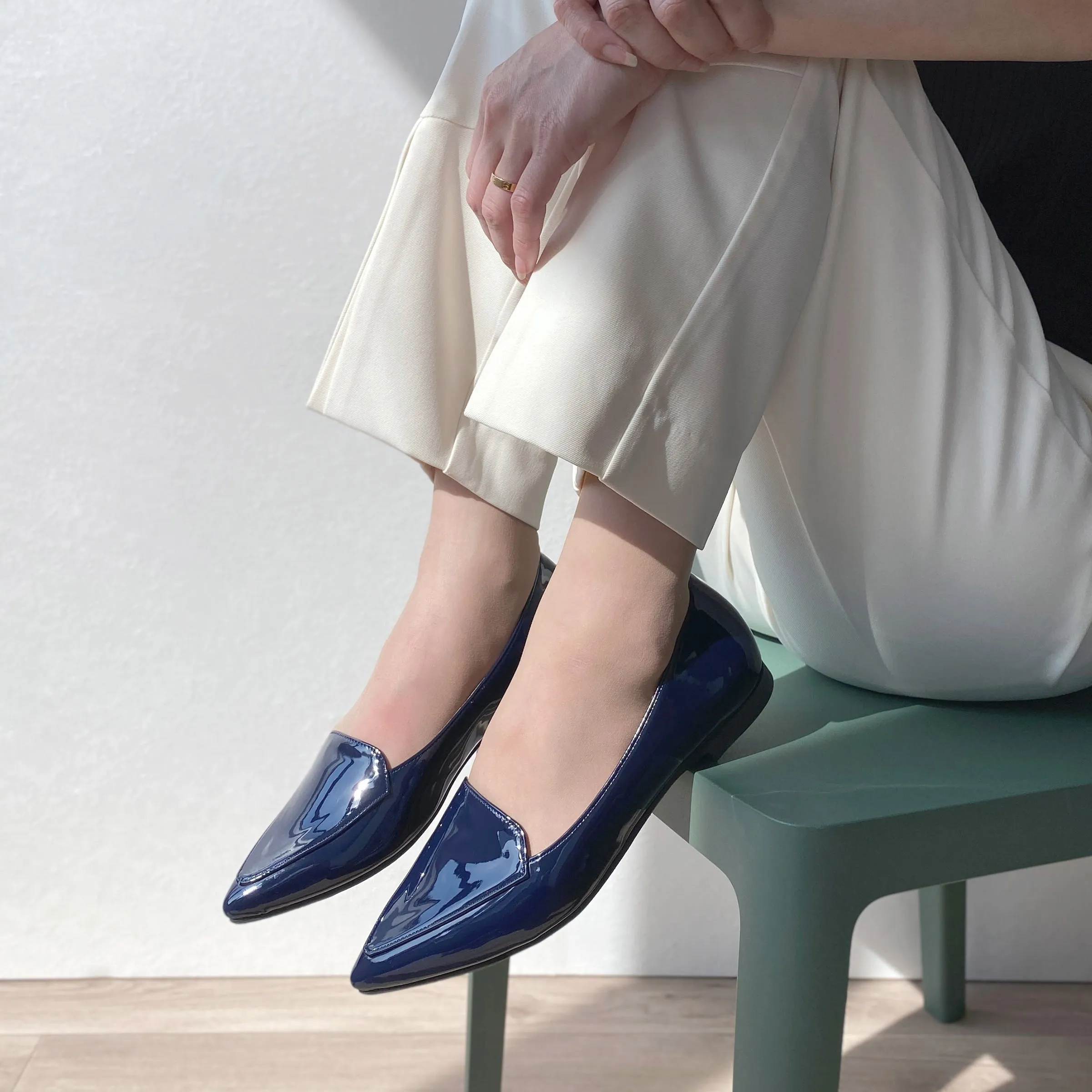 2024: For both sunny and rainy days/Opera flat shoes (4783) Navy E