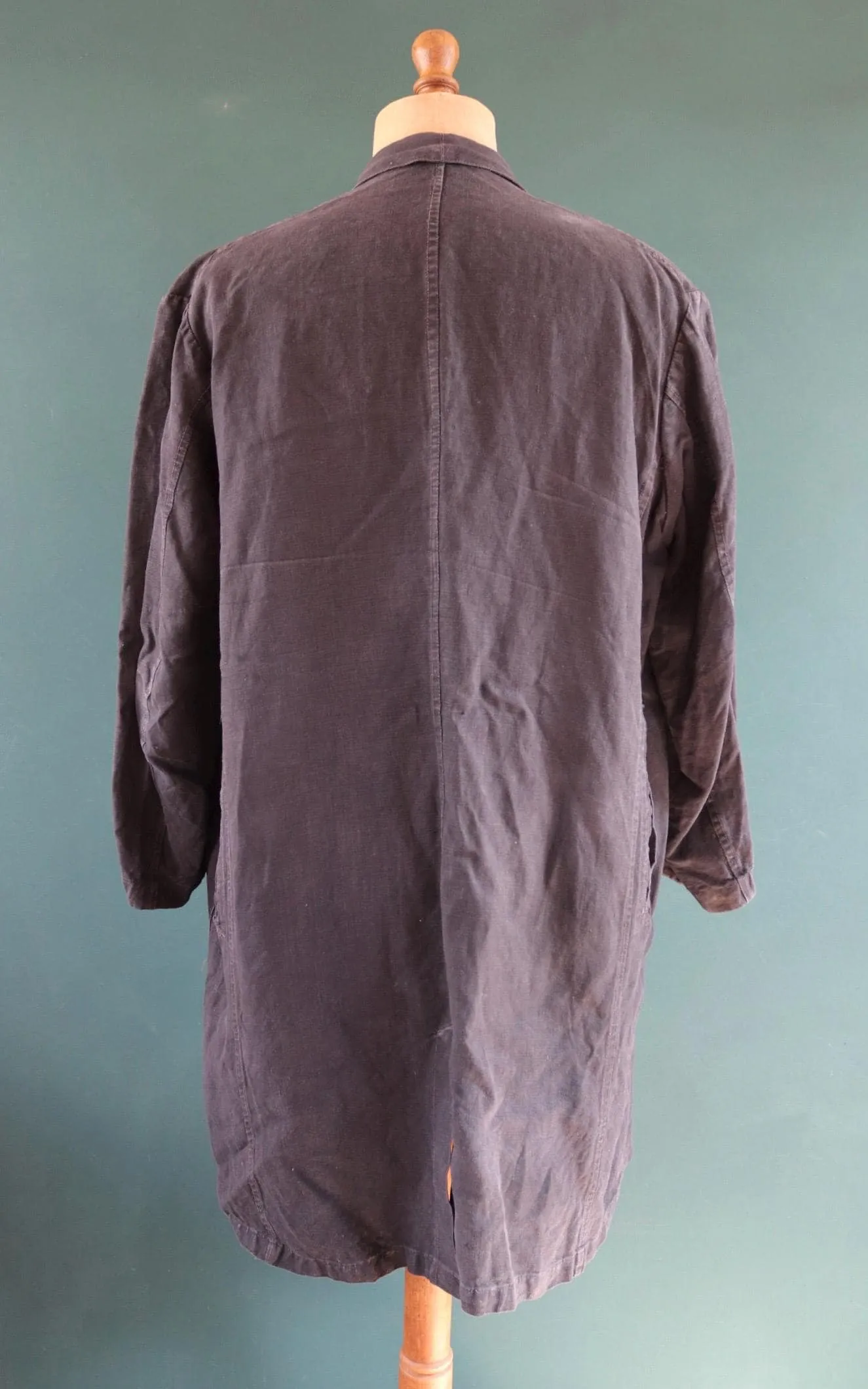 Antique French duster coat - vintage chore jacket - indigo linen workwear - maquignon - 51” chest