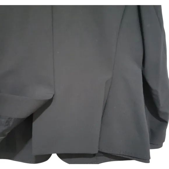 Antonio Melani 2-Button Center Vent Blazer. Size 8. Excellent Condition Pre-own