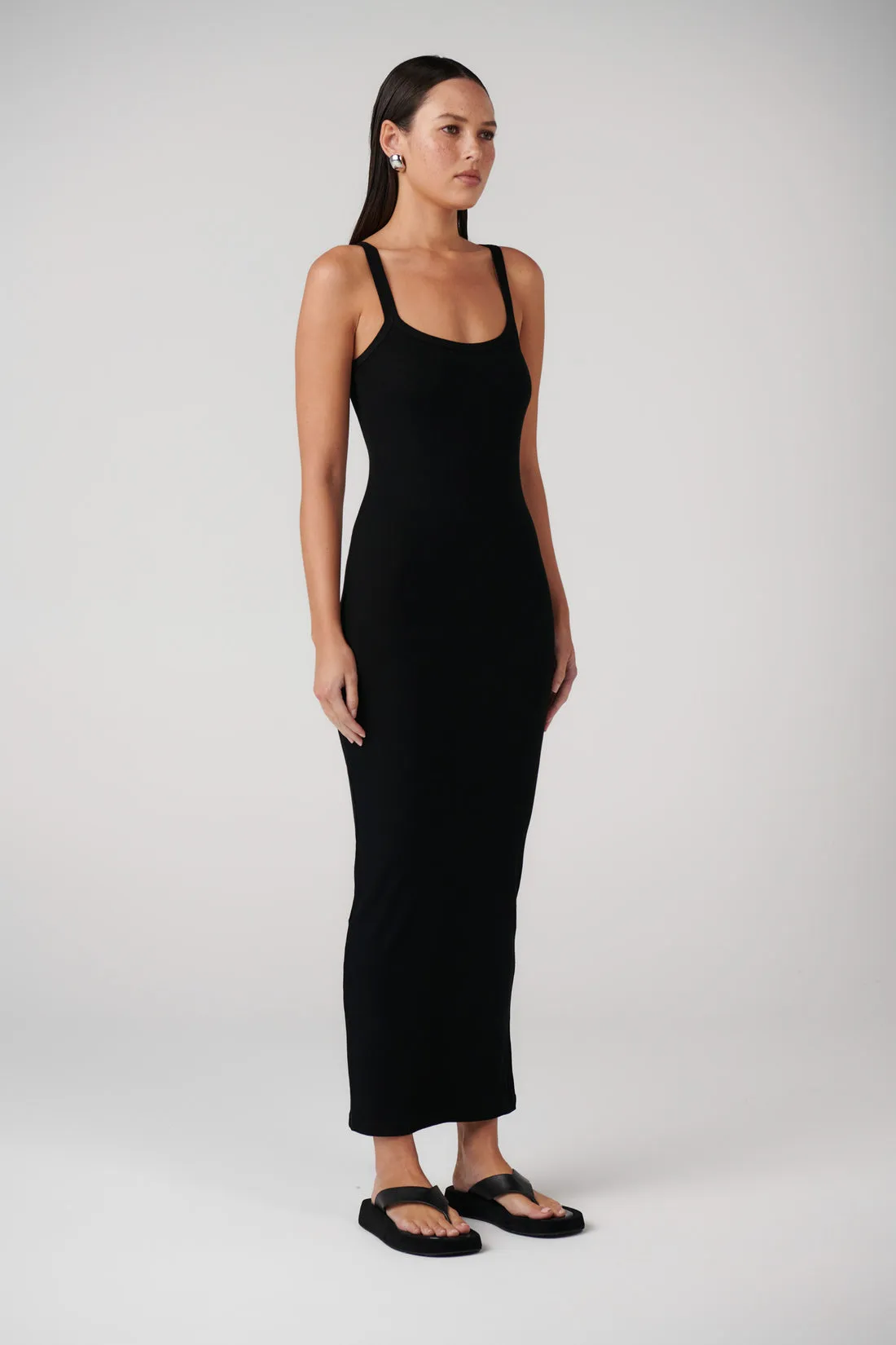 'BAYSE' IZZIE MIDI DRESS - BLACK