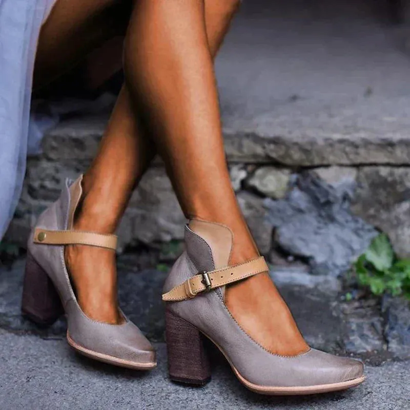 Block Heel Sandals with Ankle Strap and Modern Silhouette