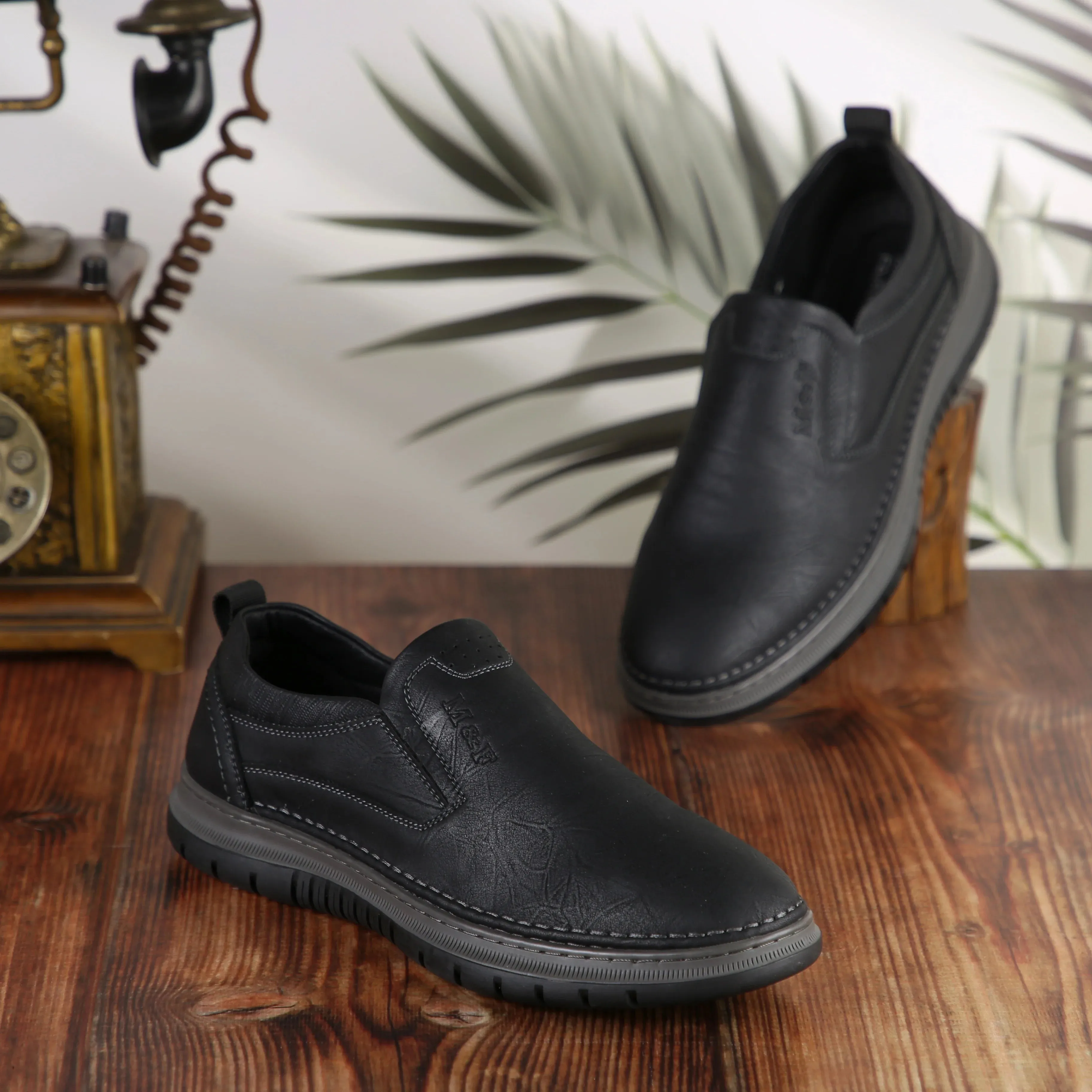 Casual Slip on CU28 - Black