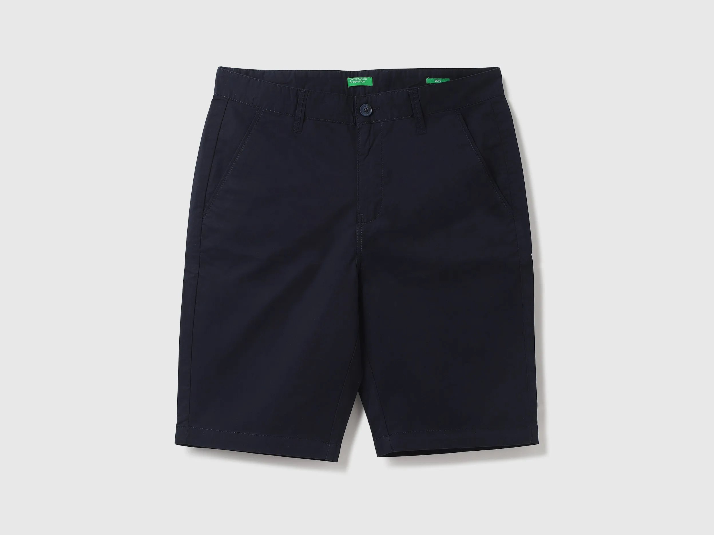 Men Solid Slim Fit Shorts