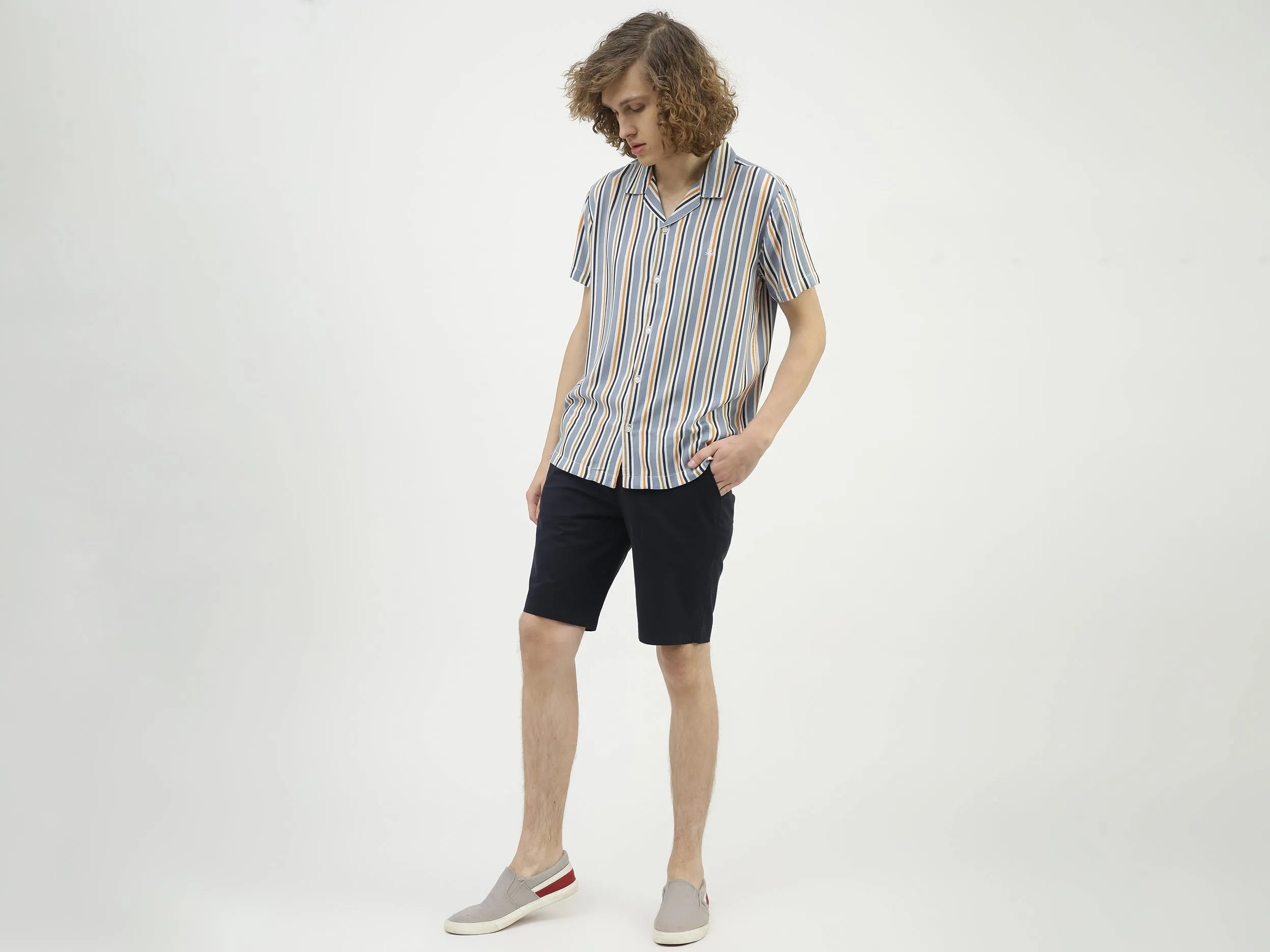Men Solid Slim Fit Shorts