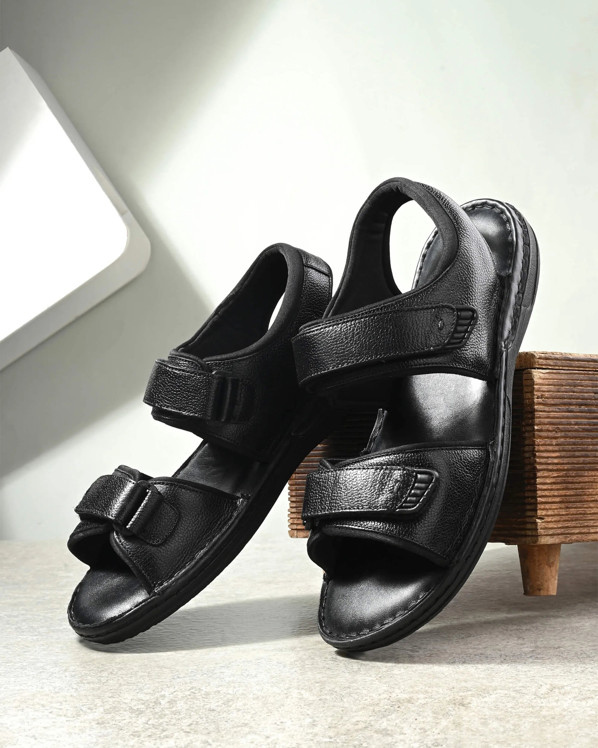Noah Black Sandal