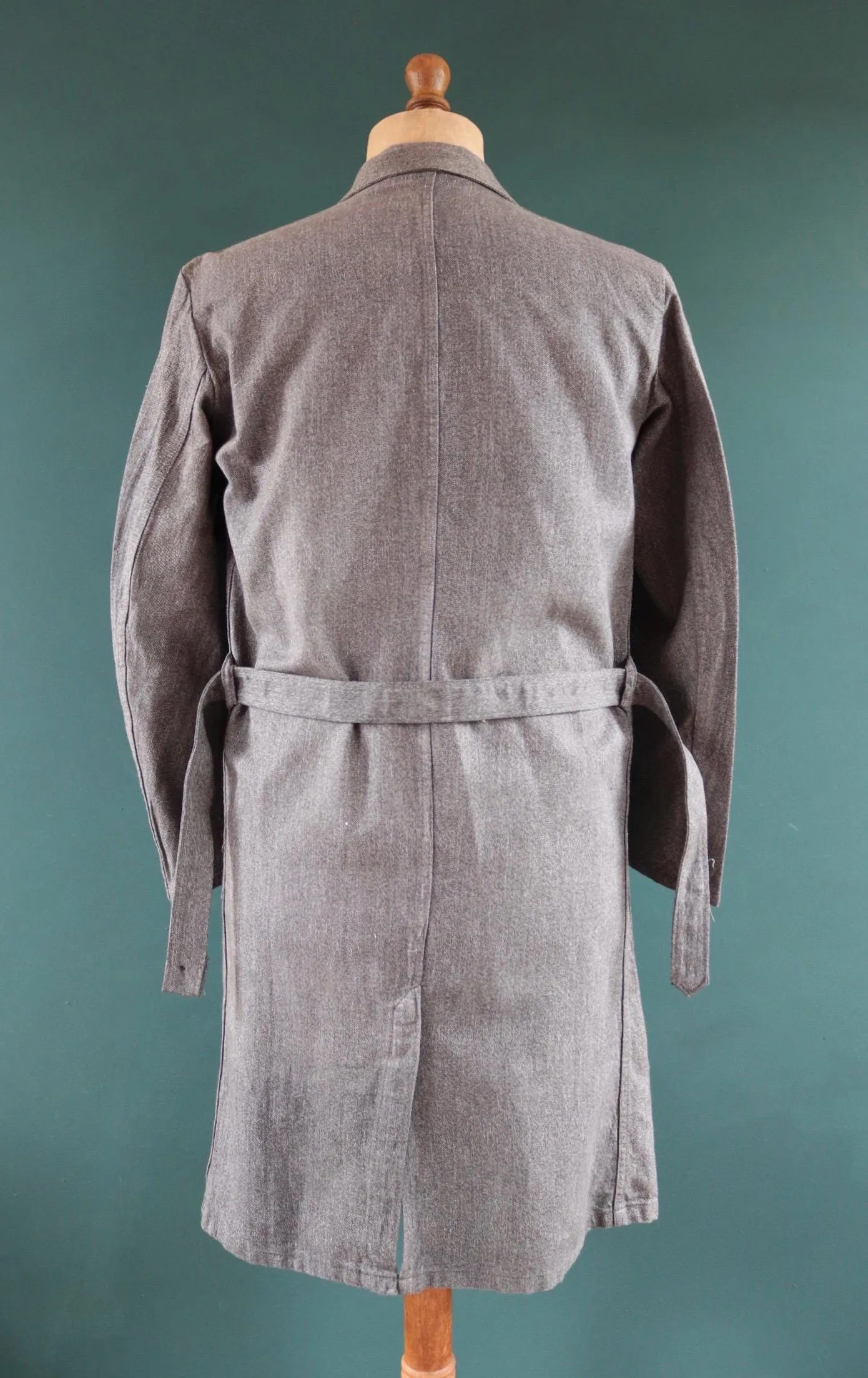 Vintage French workwear jacket - 1950s 60s salt pepper grey overalls - selvedge cotton - long factory coat - 44” chest