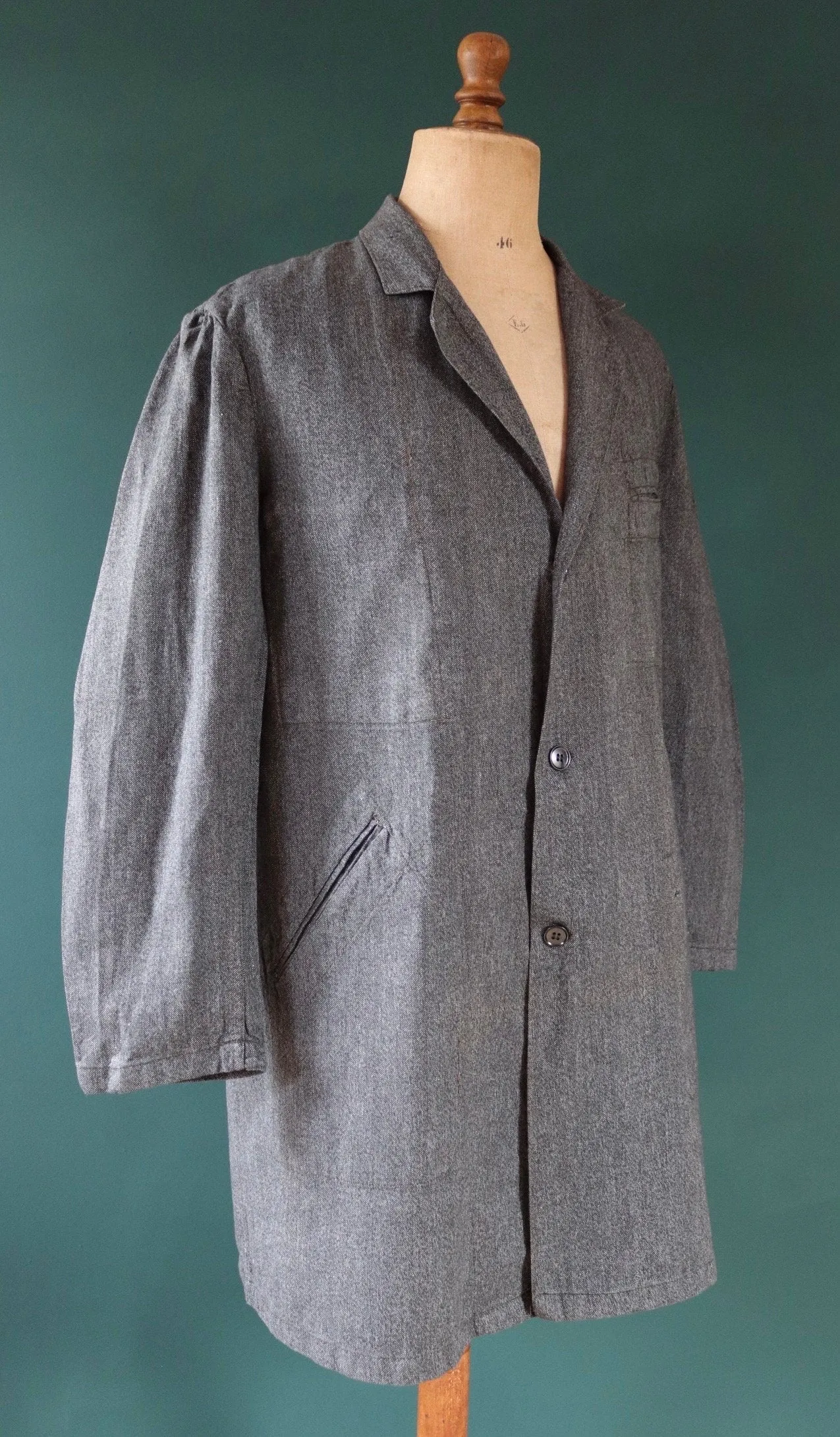 Vintage French workwear jacket - 1950s 60s selvedge overalls - salt pepper grey long belted coat - 49” chest
